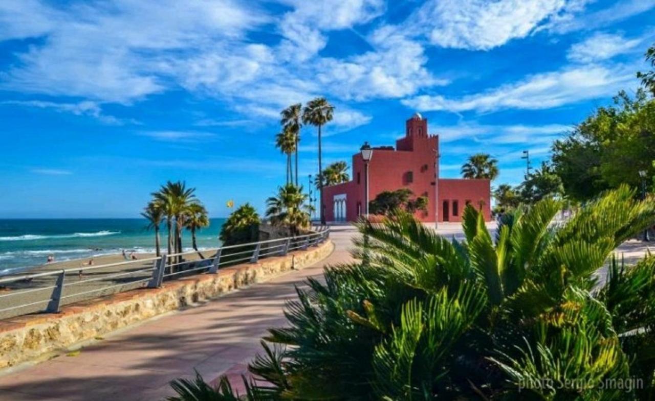 Benalbeach Holidays Benalmadena Exterior photo